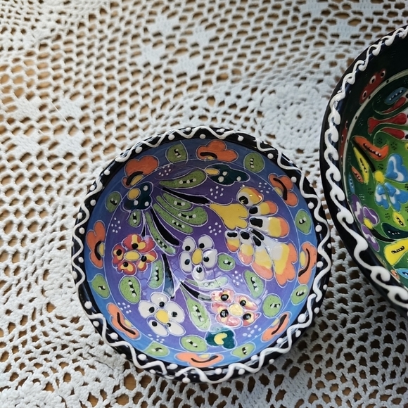 Handpainted Turkish Bowls Set Of 3. Signed On Two Not One One - Picture 3 of 10
